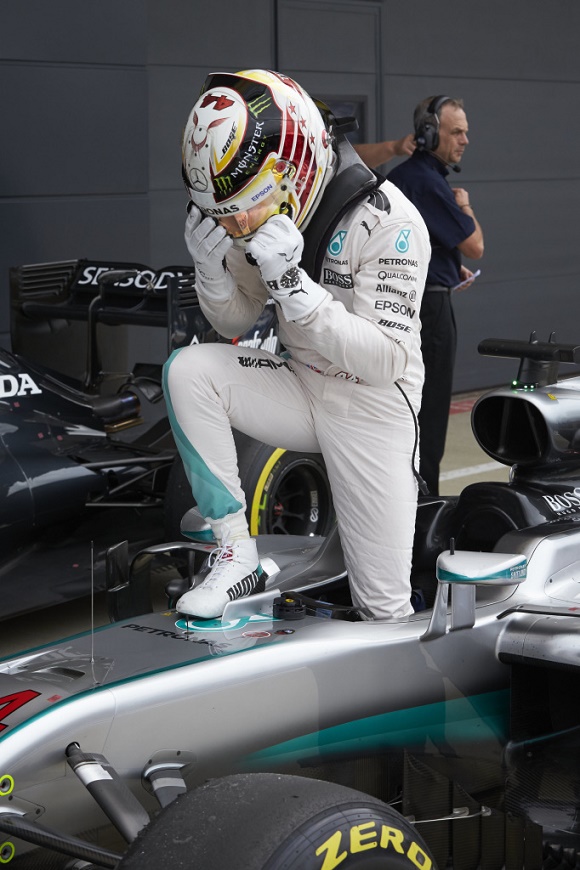 Lewis Hamilton gewinnt den Großen Preis von Großbritannien Silverstone Formel 1 2016 Mercedes AMG Petronas © Daimler AG  
